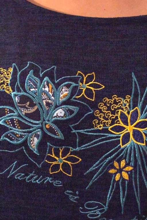 Pulover tricot cu broderie florala
